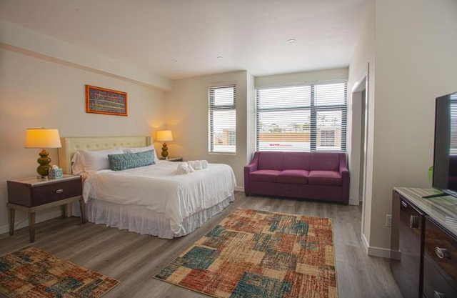 Comfy Studio with Cali King Size Mattress