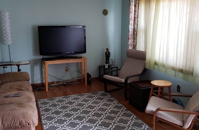 Comfy two bedroom space in quiet neighborhood