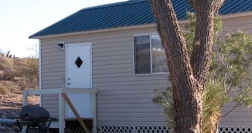 Comfy Vacation Rental with Wi-Fi and Kitchenette in Meadview, Arizona