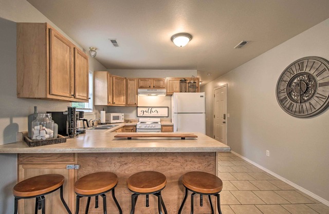 NEW! Comfy West Plains Home < 1 Mi to Main Street!