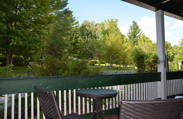 Comme Chez Soi Restaurant & Auberge