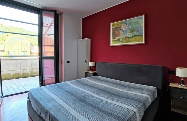 Como Apartment + Free parking & WiFi
