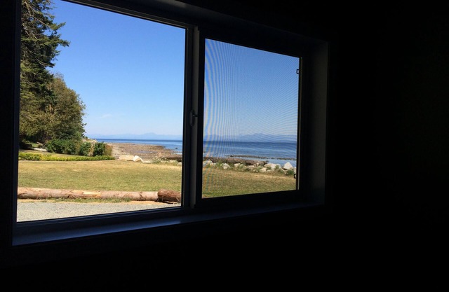 Courtenay Walk-On Waterfront Cottage (B) In der Bucht von Udina im Comox-Tal