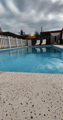 Complejo, cabaña, quincho y pileta, Cabaña Espacio rustika