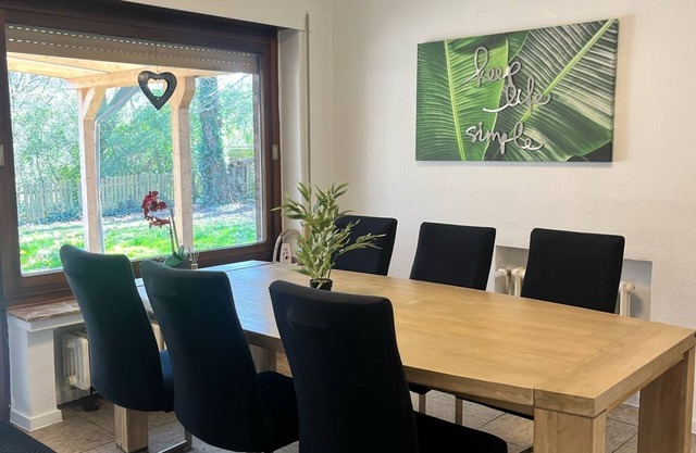 Ganzes neu renoviertes Bungalow in zentraler Lage von Oberhausen