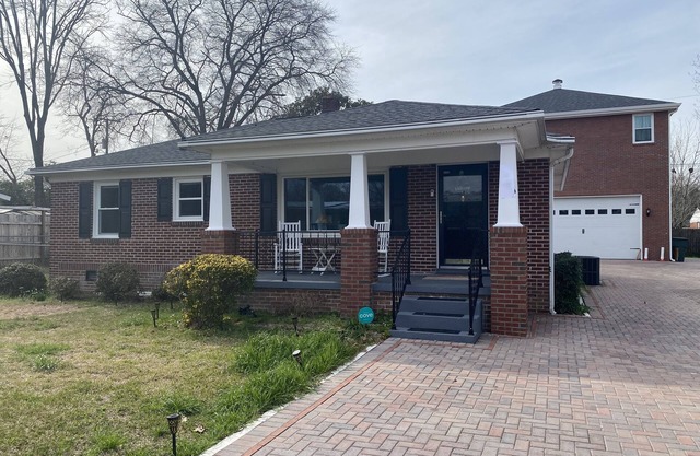 Completely remodeled home near Fort Jackson and USC