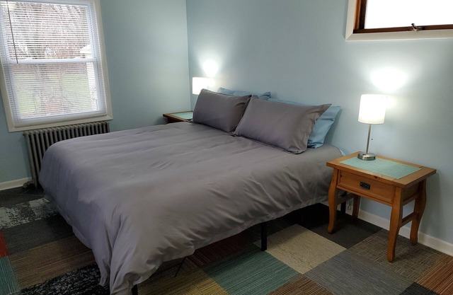 The Concord-Newly Renovated 1 BR Apartment