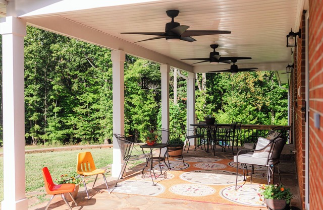 Concord Home near Lynchburg & Appomattox well stocked kitchen laundry 4BR 2BA