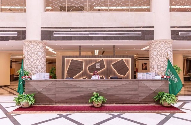 Concrete Alsahab Hotel Makkah