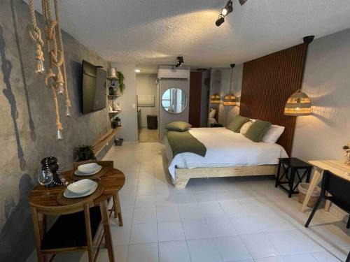 Condado Beach Organic Jewel King Size