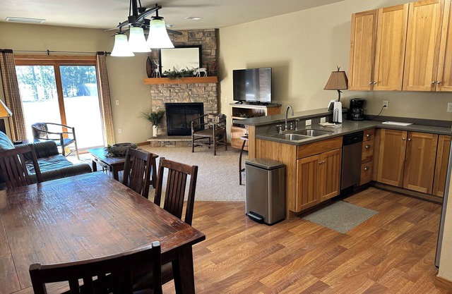 CONDO 106@EAGLE WATERS RESORT