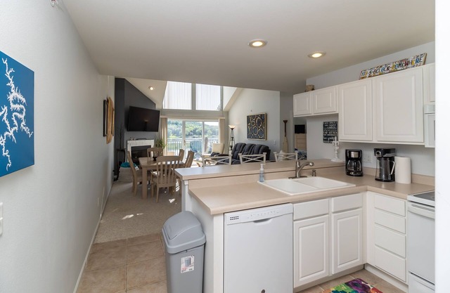 Condo, 4 Bedrooms + Loft, 3 Baths; Sleeps 8