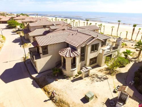 Condo 77-3 On the Beach First Class on the Sea of Cortez