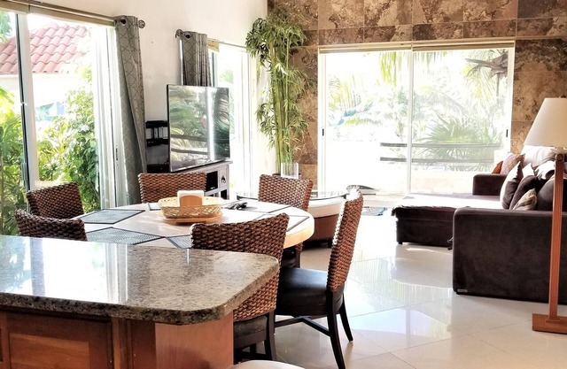 Condo Bellmare B2 Bedroom Wasserfront Lagune 3 Schritte zum Pool. 1 Minute. vom Strand