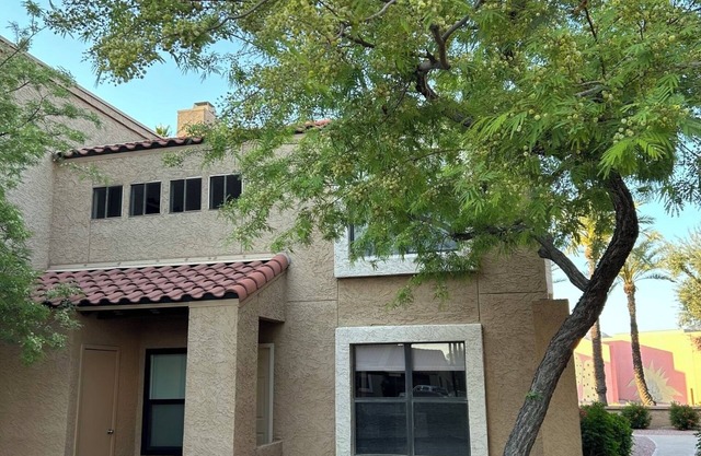 Condo in McCormick Ranch