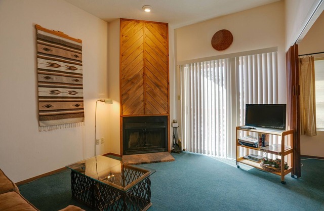 Condo just a Walk from the Chair Lift
