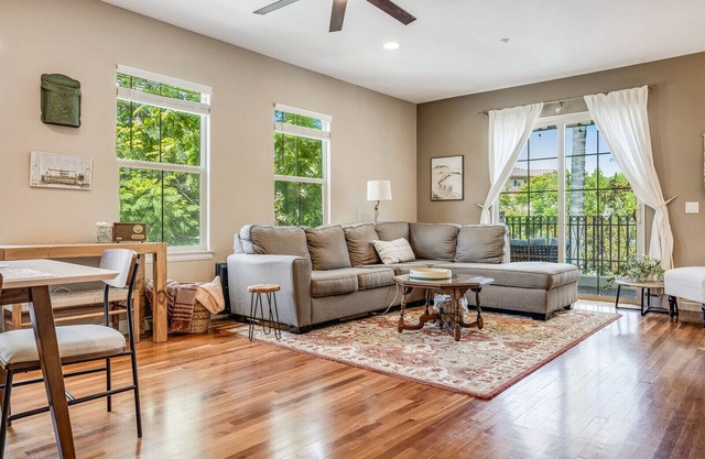 Condo Near Carlsbad - Overlooks Pool