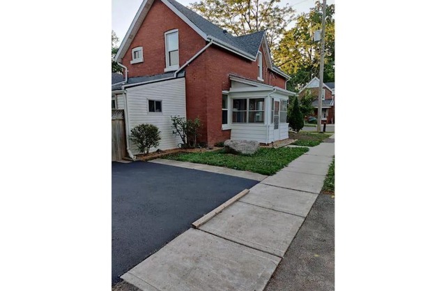 2 bedroom suite, main level, completely private