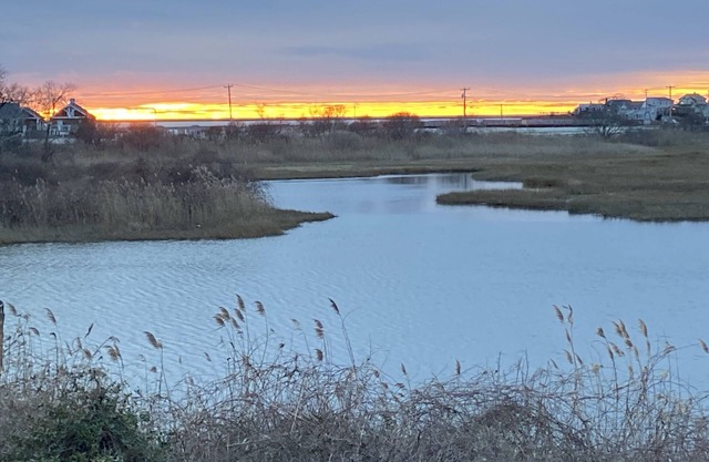 Waterviews and Walking distance to beach.