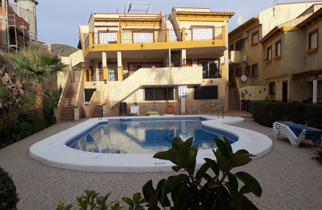 Condominium apartment with terrace 80 m from the seafront