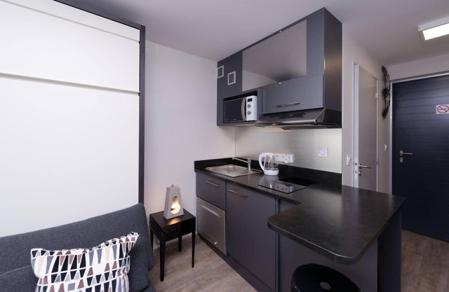 KONFLUENZ, Apart-Hotel-Studio - Bahnhof Part-Dieu