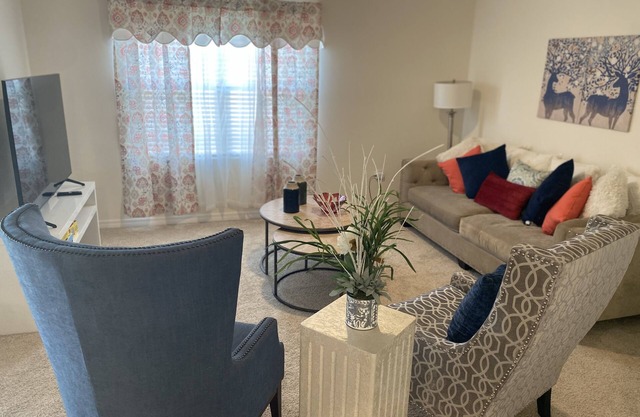 Confy 4 Bed to enjoy! 30 minutes from Disney