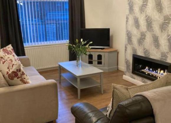 Coniston House Lancaster 3 bedrooms Parking and Garden