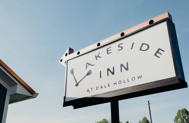 Conner Room Lakeside Inn at Dale Hollow - newly renovated near Dale Hollow Lake!