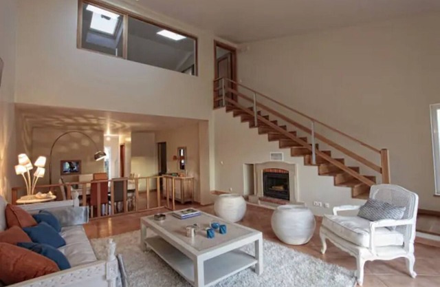 Contemporary 3 bedroom villa M4