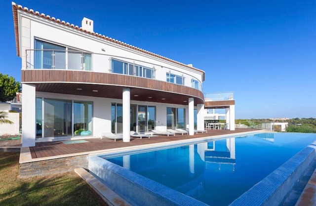 Contemporary 5 bedroom villa only minutes from the beach Vale do Lobo J117 - Almancil, Algarve