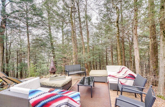 Contemporary Catskills Area Retreat w/Deck!