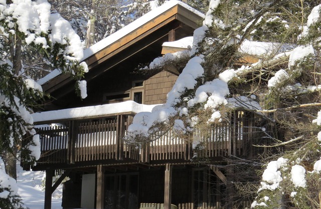 NEU ZU VRBO: Modernes Vermont-Skihaus mit 4 Schlafzimmern - 8 Betten in Betten