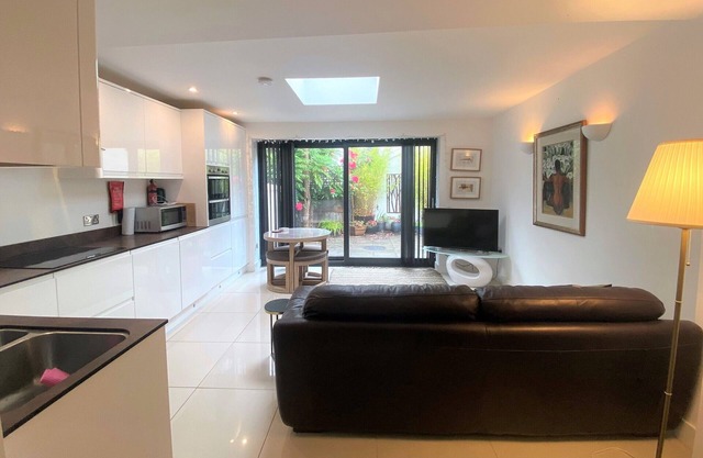Contemporary Eco-Home near Bristol Harbourside