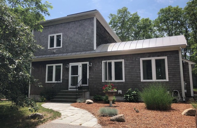 Contemporary Home Near Lieutenant's Island (CS0009)