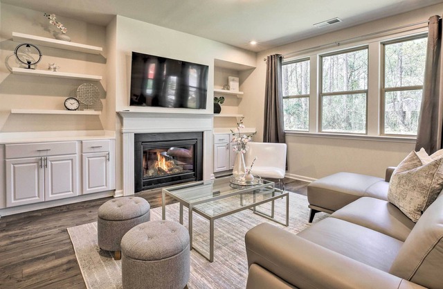 NEW! Contemporary Home w/ Yard - 27 Mi to Atlanta!