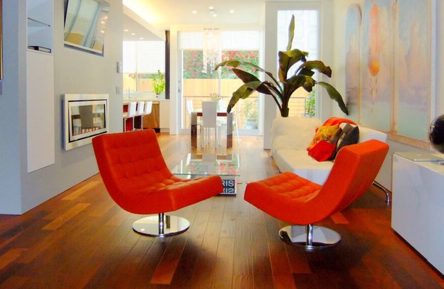 Contemporary Home mit Fabulous Roofdeck