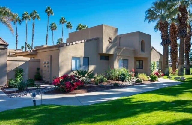 Contemporary Luxurious Desert Condo in PVCC