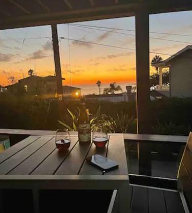 Contemporary Ocean Sunset Views with Firepit Pt Loma close to PLNU