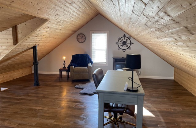 Convenience Meets Comfort & Cozy