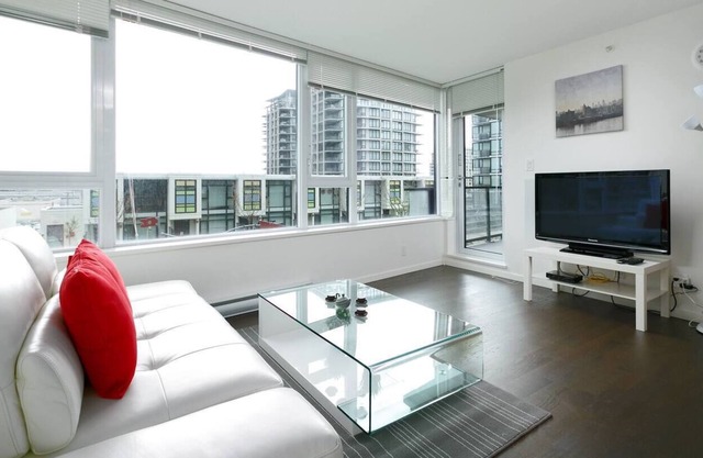 Convenient 2BDR 2BA Richmond Centre Condo - 2