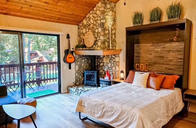 Hundefreundliche Wohnung in der Nähe von Shaver Lake & China Peak - Shard Pool & Whirlpool