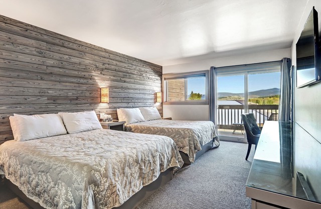 Convenient Location | Elk Horn Lodge 301