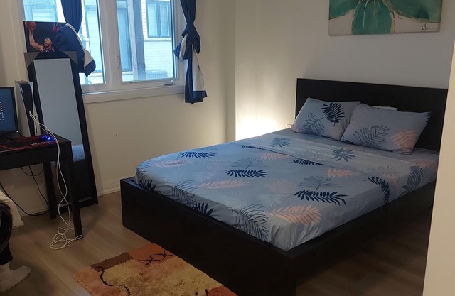 Convenient room for a peaceful stay in Paris