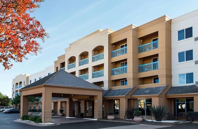 Convenient Stay, Superb Location! 3 Relaxing Units, Close to Walden Park