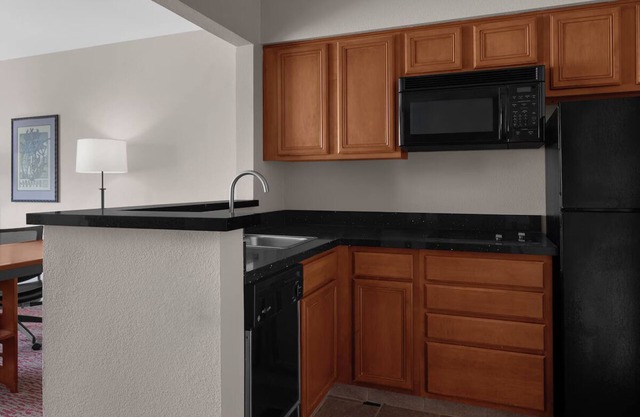 Convenient Studio w/ Fully Equipped Kitchen off San Tomas Expy - Parking