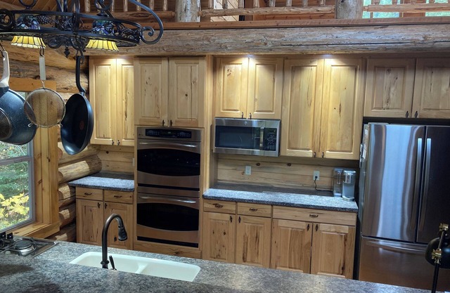 Convenient yet private, serene, & quiet with good Wi-Fi