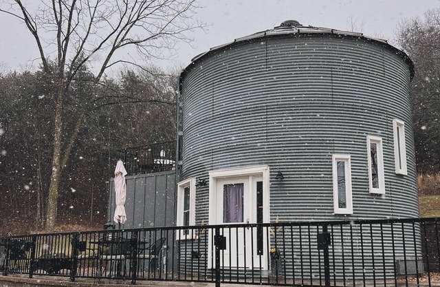 Converted grain bin/silo guest house right on the Katy Trail.