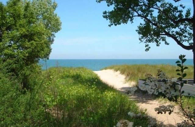 Cooles Strandhaus - neu & verbessert - 3bd-2 ba