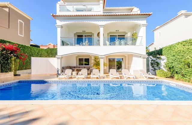 CoolHouses Algarve Lagos | Beautifull V4 w/ golf course view | The White House