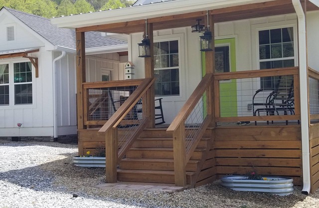 Coon Creek Too: A Creekside Smoky Mountain Refuge - The mountains are calling!